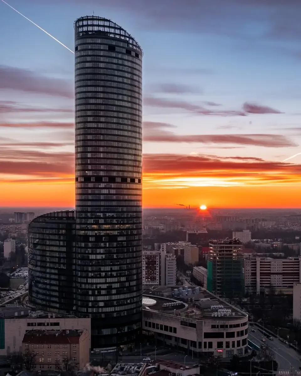Parking Sky Tower: cennik, godziny i wjazdy